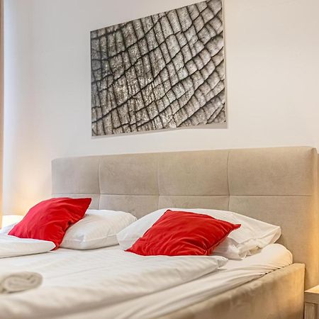 Modern 1Br Apart- Suitable For Longstays Wien Exteriör bild