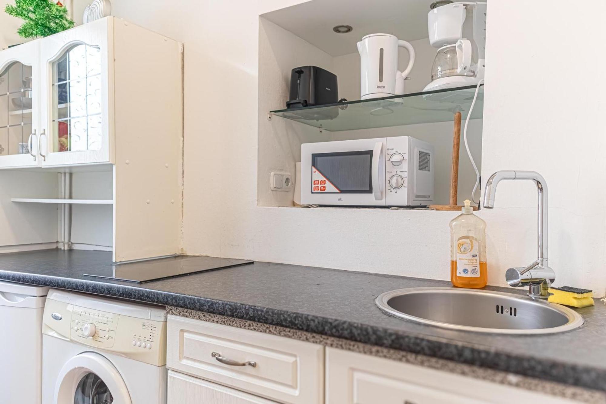 Modern 1Br Apart- Suitable For Longstays Wien Exteriör bild