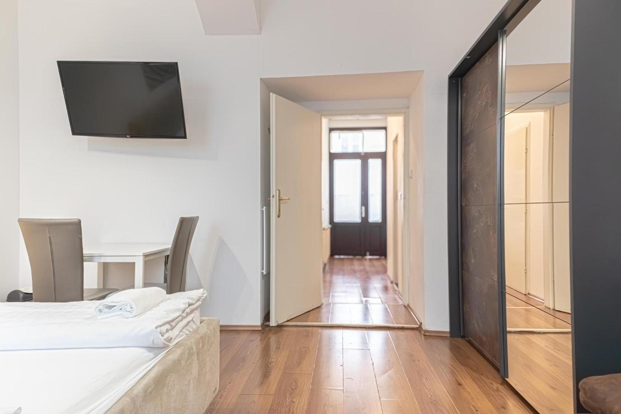 Modern 1Br Apart- Suitable For Longstays Wien Exteriör bild