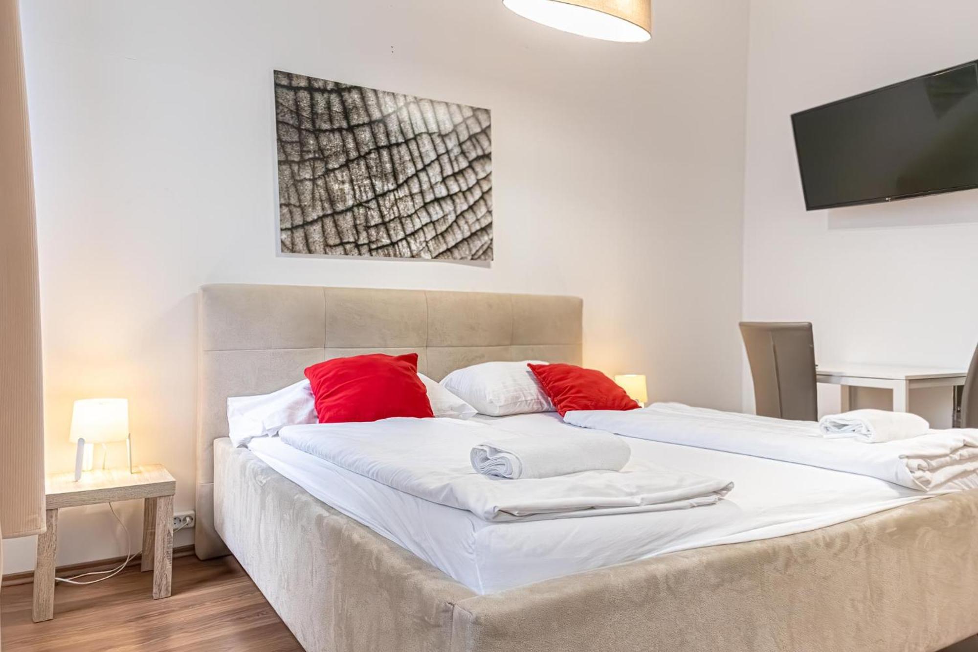 Modern 1Br Apart- Suitable For Longstays Wien Exteriör bild